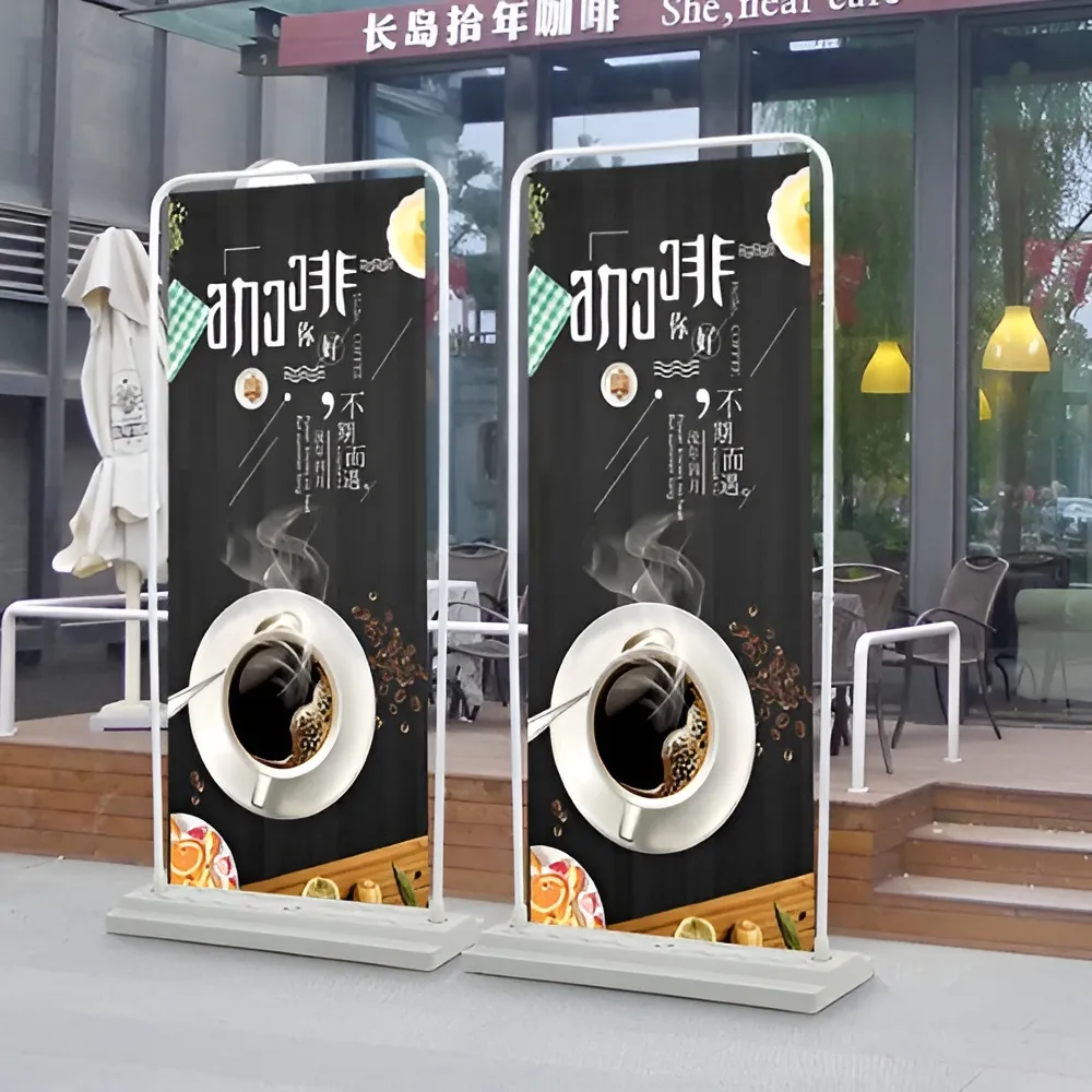 Standee khung cửa đế nước chống gió