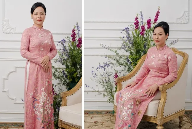Mẫu áo dài thêu tay tinh xảo với họa tiết truyền thống