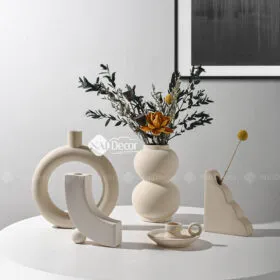 Bình hoa gốm decor cho phông nền chụp ảnh Tết