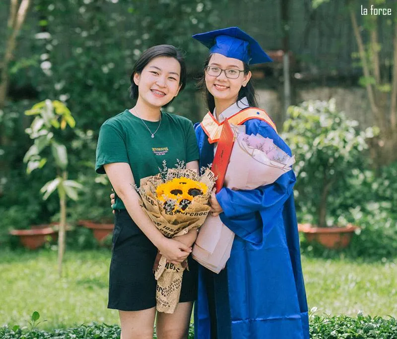 Chụp ảnh kỷ yếu nên mặc gì đẹp