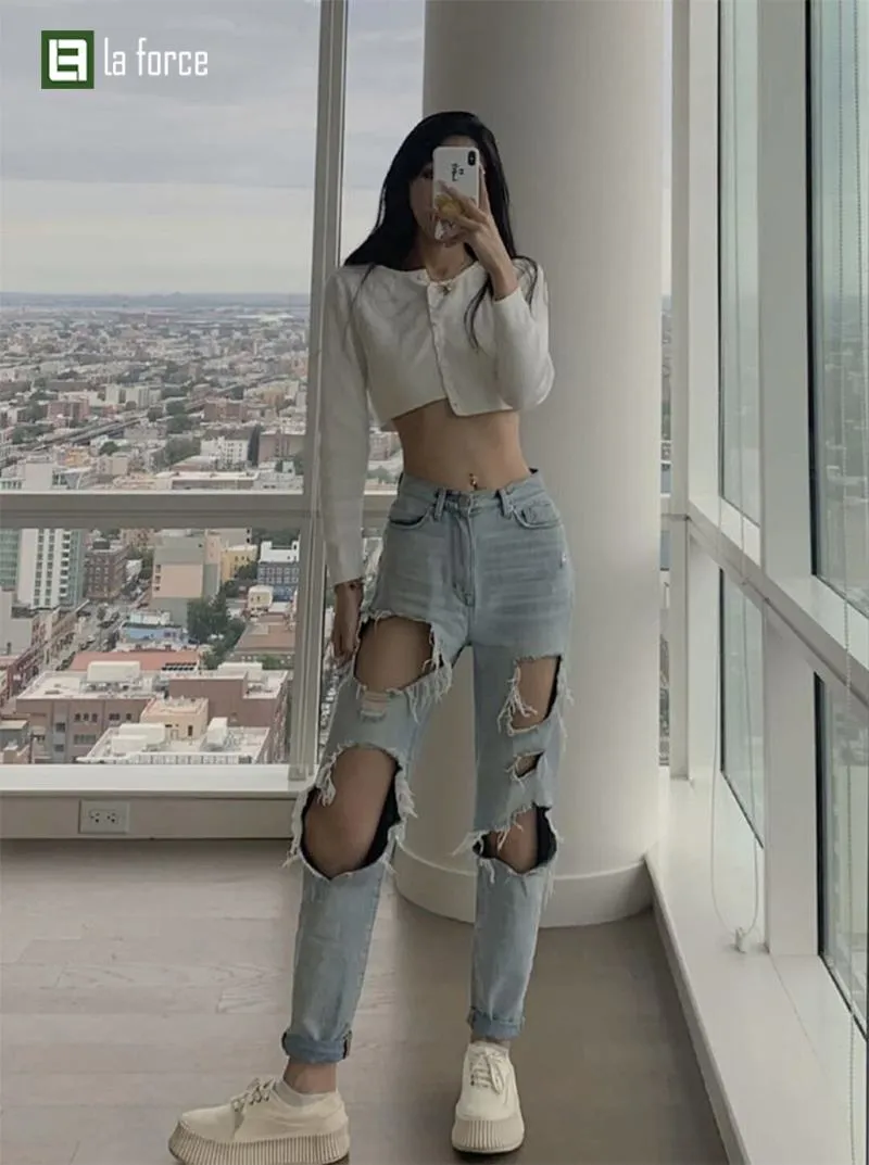 Chá»¥p áº£nh trÆ°á»›c gÆ°Æ¡ng khoe body