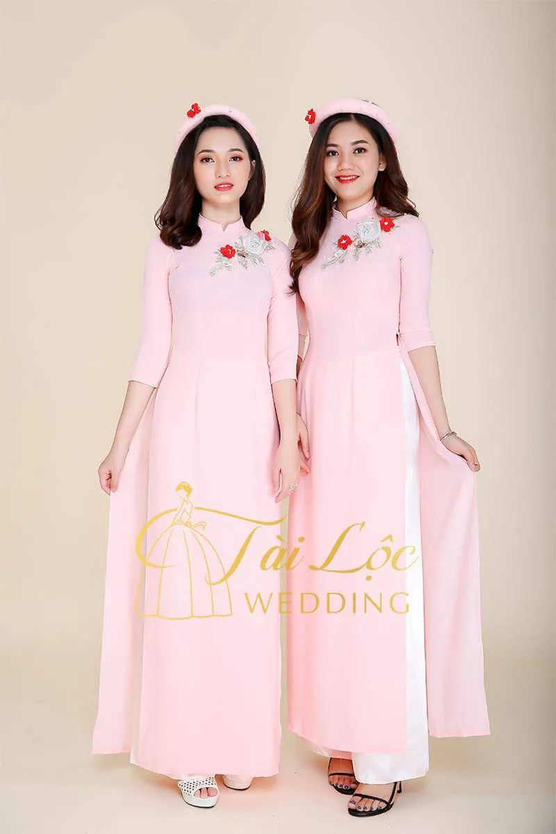 Địa chỉ thuê áo dài bê tráp màu hồng giá rẻ tại TP.HCM