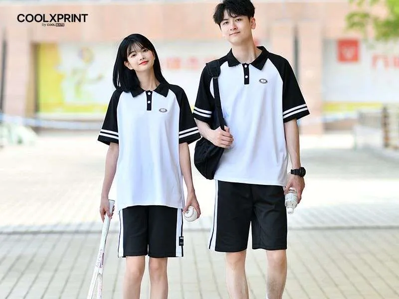 Áo polo kết hợp quần short - Kiểu đồng phục học sinh Trung Quốc phổ biến