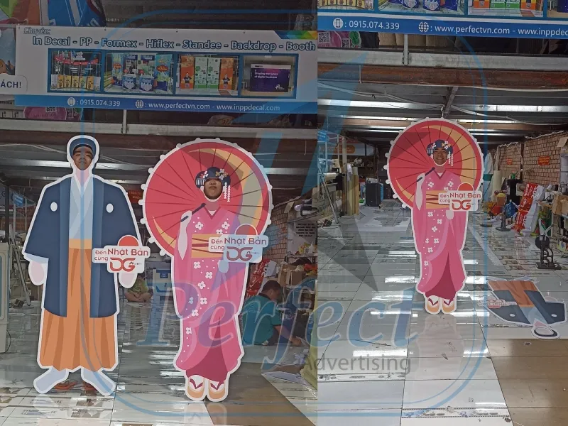 Mẫu standee hình người mô tả sản phẩm hoặc dịch vụ
