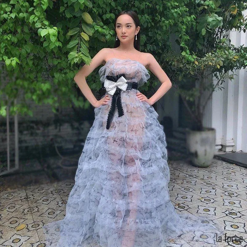 Trang phục đẹp đi prom cho nữ