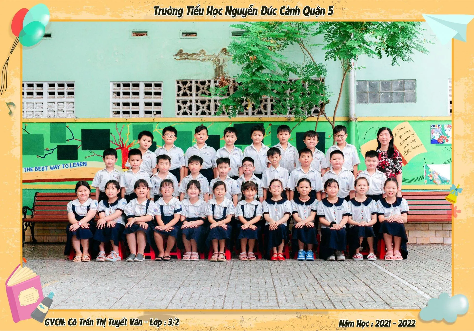 Biểu cảm ngộ nghĩnh của cả lớp khi chụp kỷ yếu