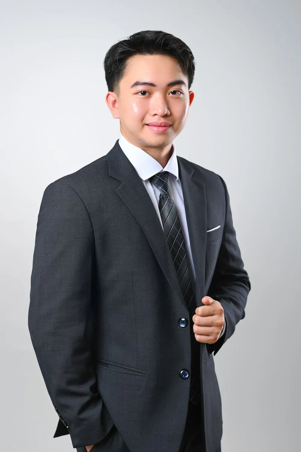Ảnh chân dung nam doanh nhân lịch lãm