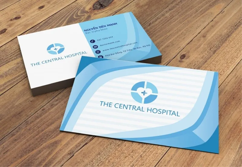 Card visit Bác sĩ với tông màu tươi sáng và đáng tin cậy