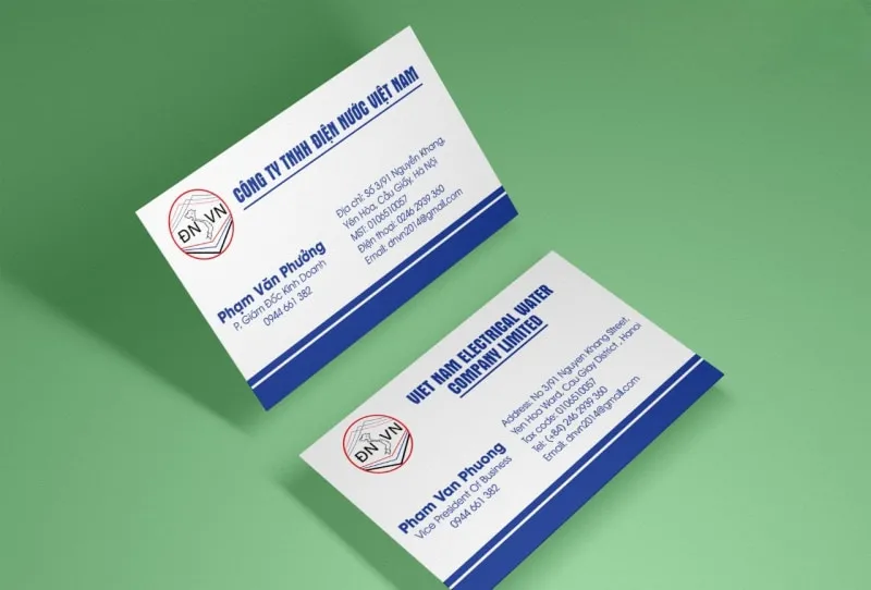 Card visit Giám đốc với logo thương hiệu nổi bật và bố cục rõ ràng