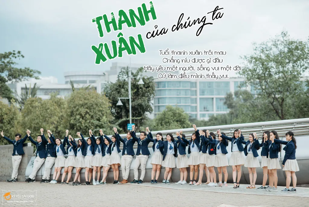 Ảnh kỷ yếu học sinh cấp 3 chụp tại lớp học