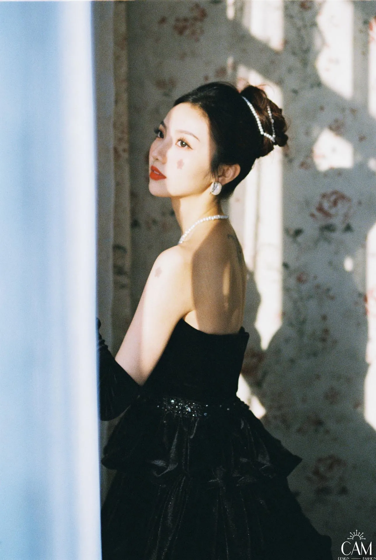 Chụp ảnh sinh nhật theo concept idol giới trẻ
