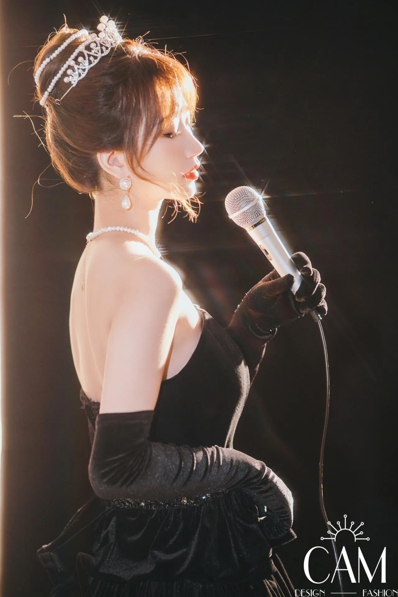 Concept chụp ảnh sinh nhật phong cách idol giới trẻ