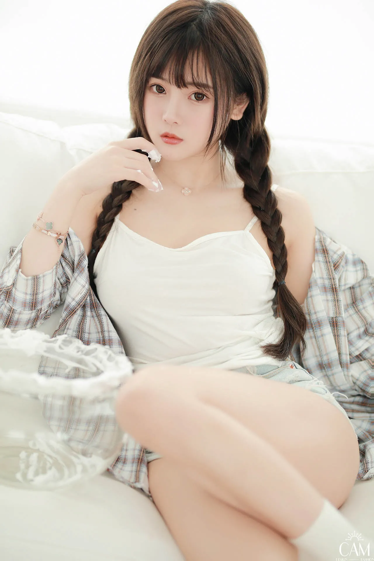 Bộ ảnh sinh nhật tuổi đôi mươi tươi tắn