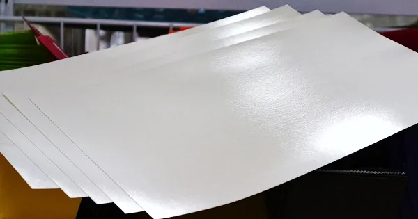 Hình ảnh giấy Couche dùng in áp phích