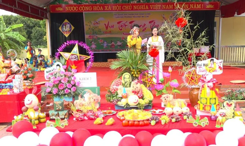 Bộ ảnh minh họa Chú Cuội và Chị Hằng trong đêm Trung Thu
