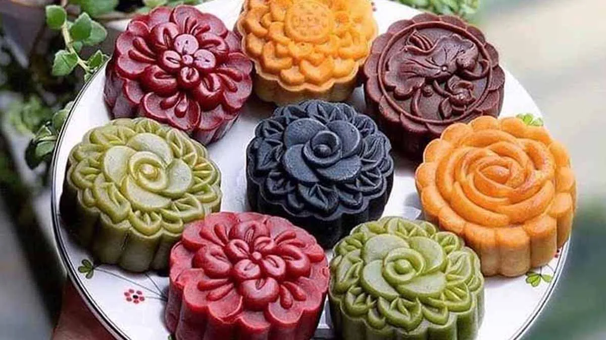 Bánh Trung thu khoai môn lá dứa