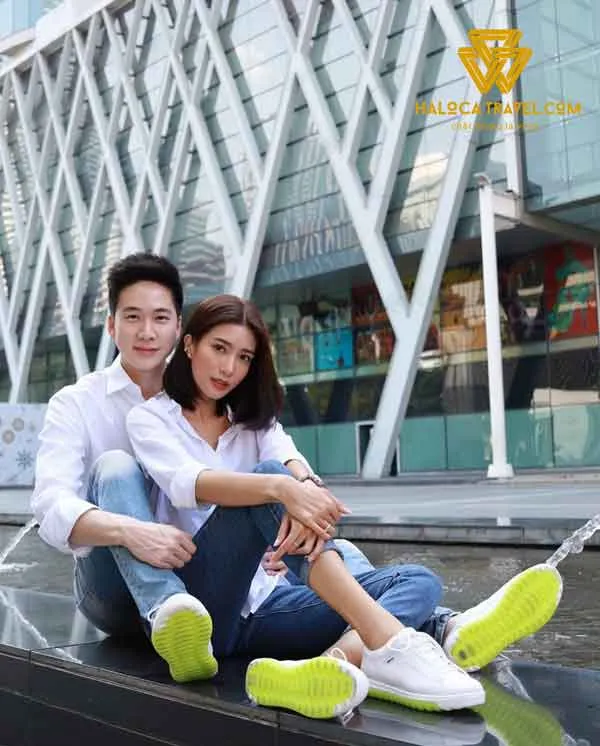 Kiểu tạo dáng ôm nhau cho cặp đôi