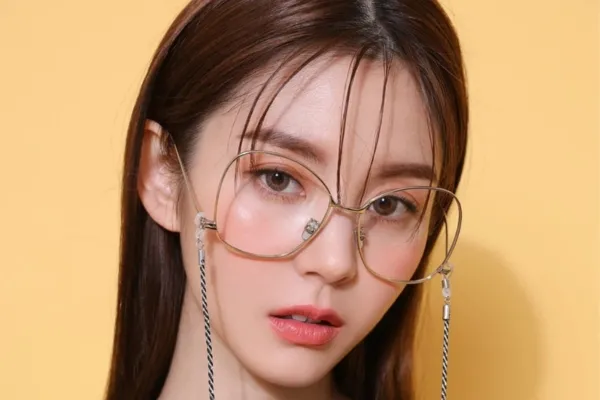 Quy trình makeup kỷ yếu cần chú trọng các bước nền và khóa makeup