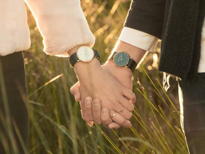 Đồng hồ đôi quà kỷ niệm ngày cưới