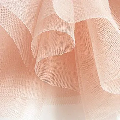 Vải tulle (voan lưới) màu trắng, chất liệu mỏng nhẹ, trong suốt, thường dùng tạo độ bồng cho váy