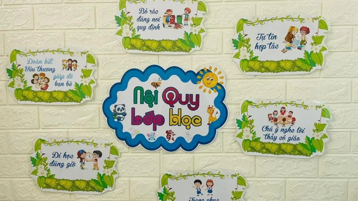 Mẫu trang trí cửa lớp học tiểu học