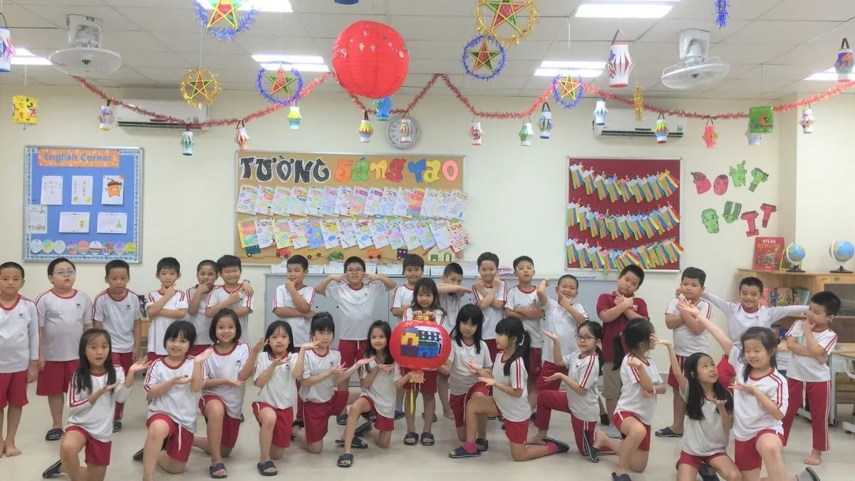 Mẫu trang trí lớp học tiểu học tạo không khí học tập