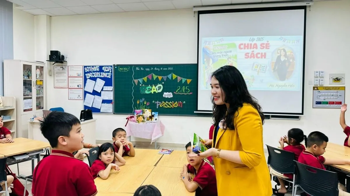 Mẫu trang trí lớp học tiểu học đơn giản nhưng ý nghĩa